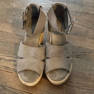 Universal Thread Espadrilles